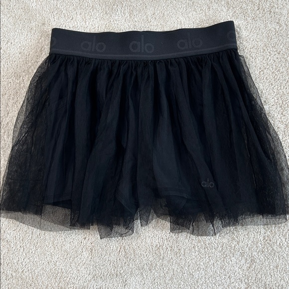 ALO Yoga Mesh Baseline Tennis Skirt-EUC!! - Picture 4 of 14